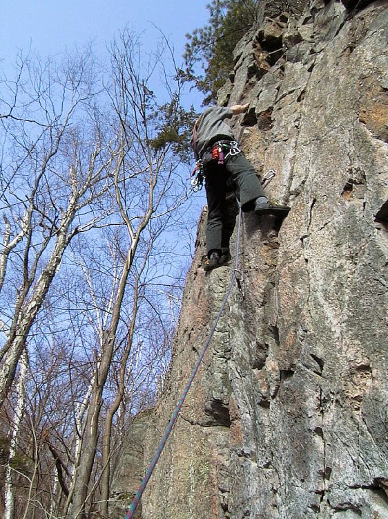 14apr01_reinout__leading_shangri-la