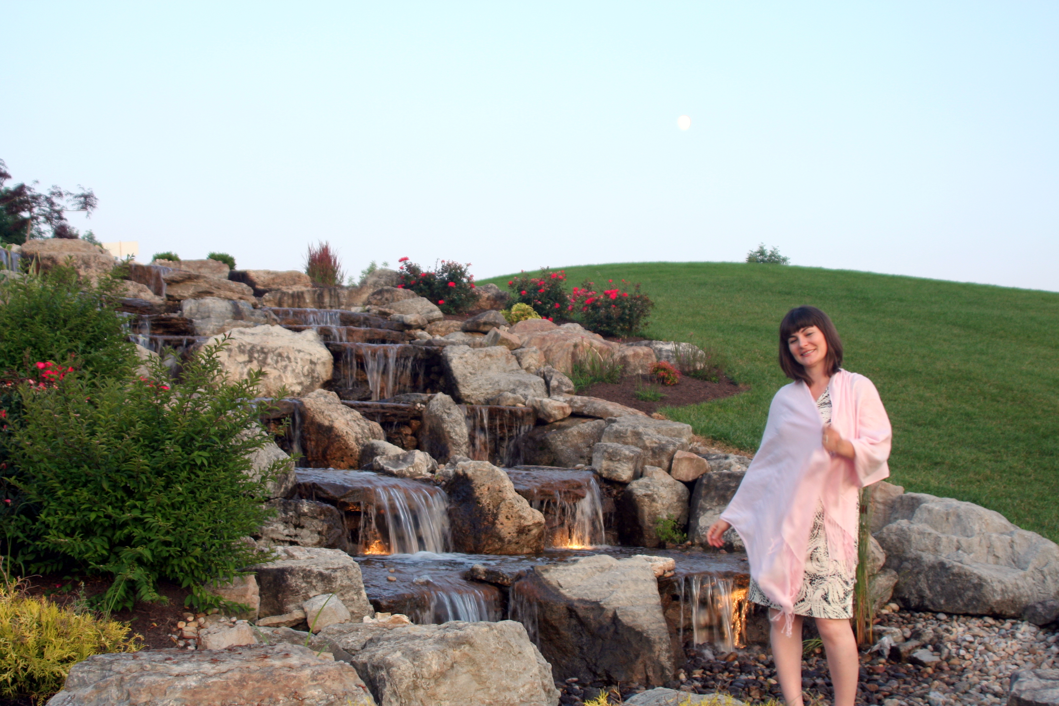 Sara by the fountain