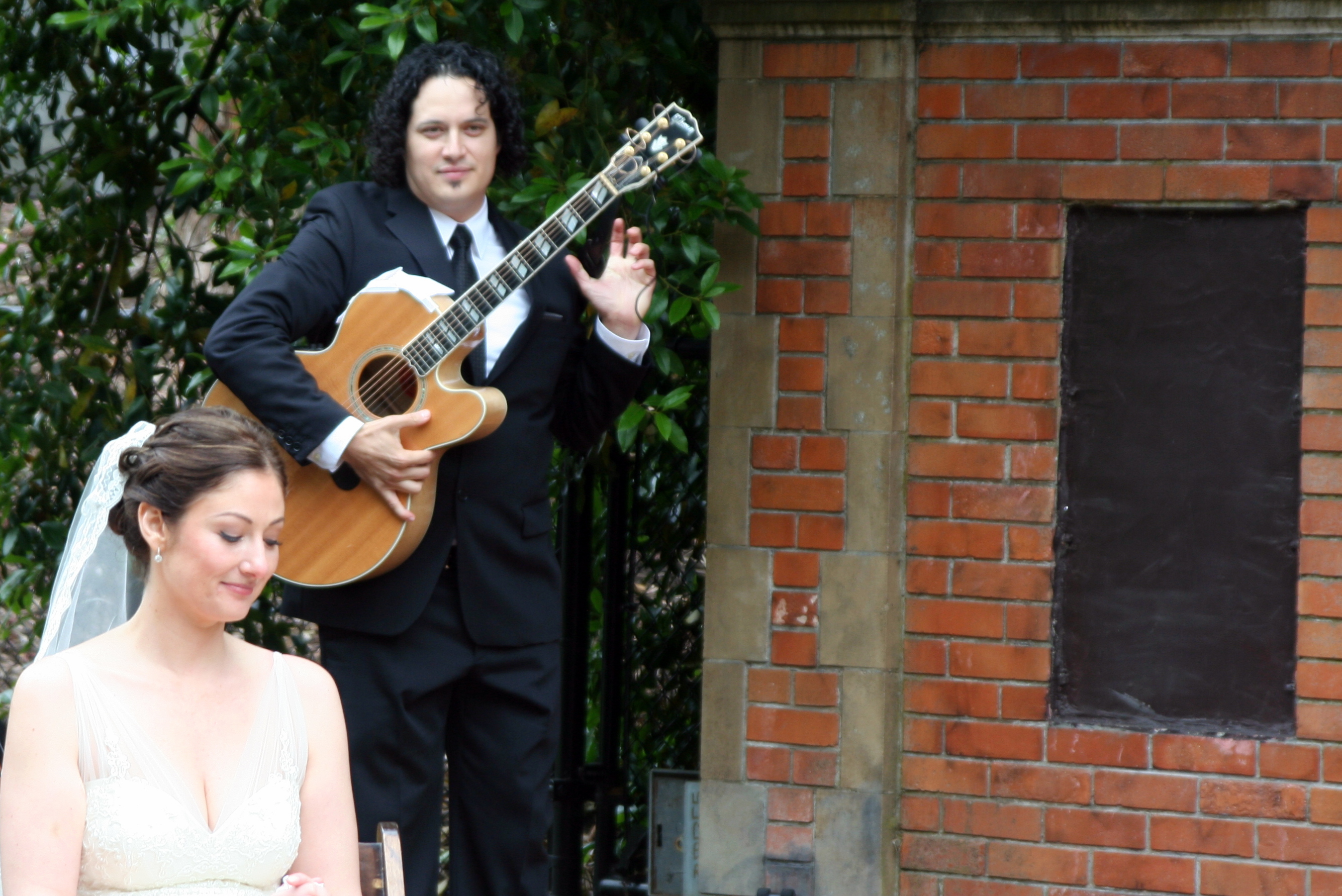 Roem brings out the guitar