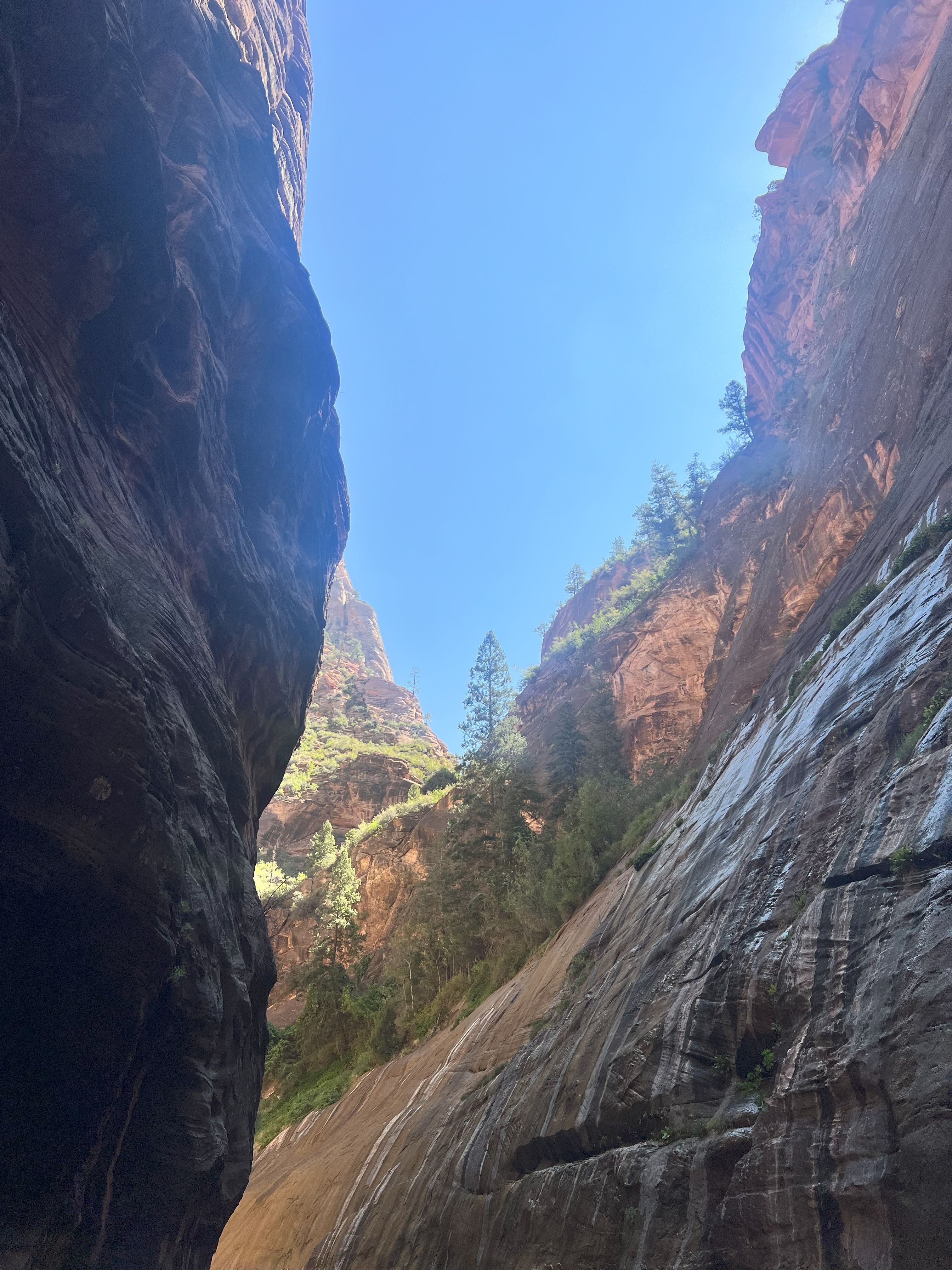 Narrow canyon