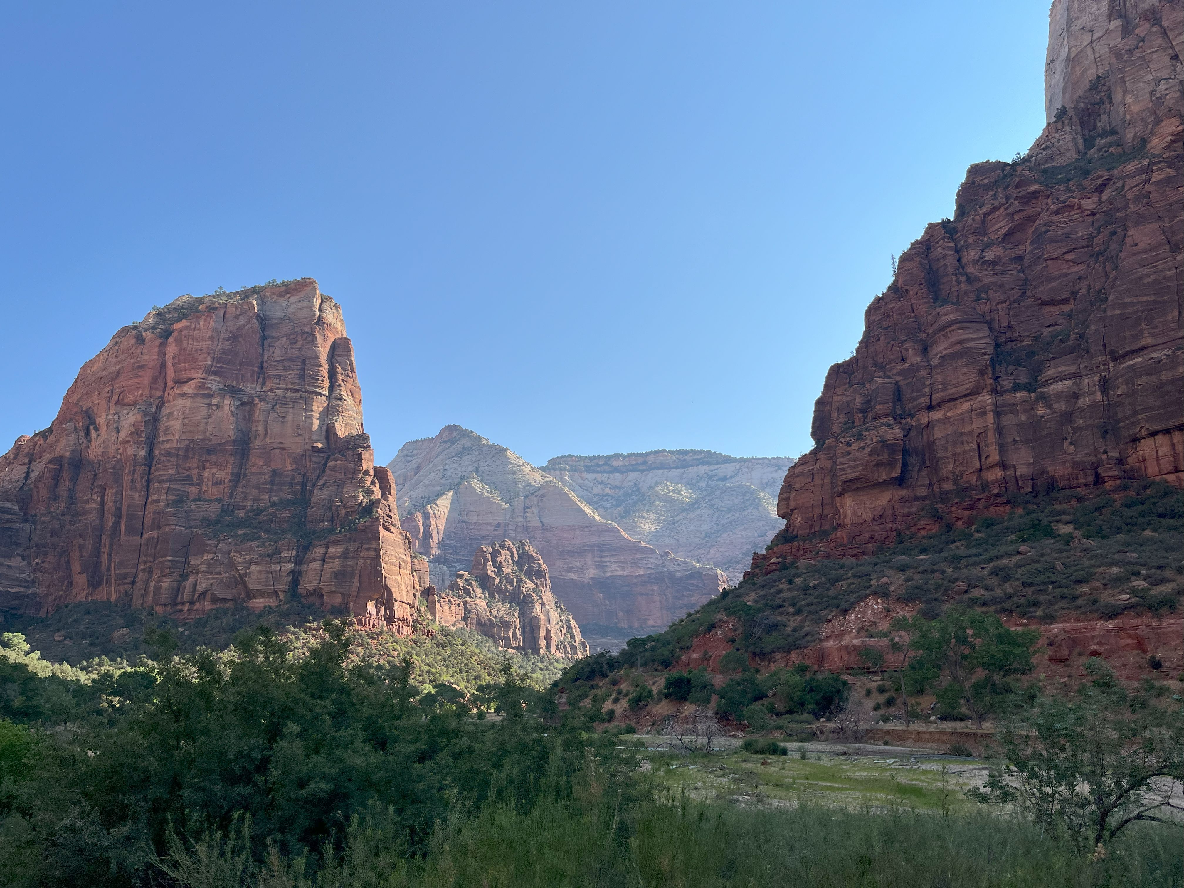 Approach to Angel's landing